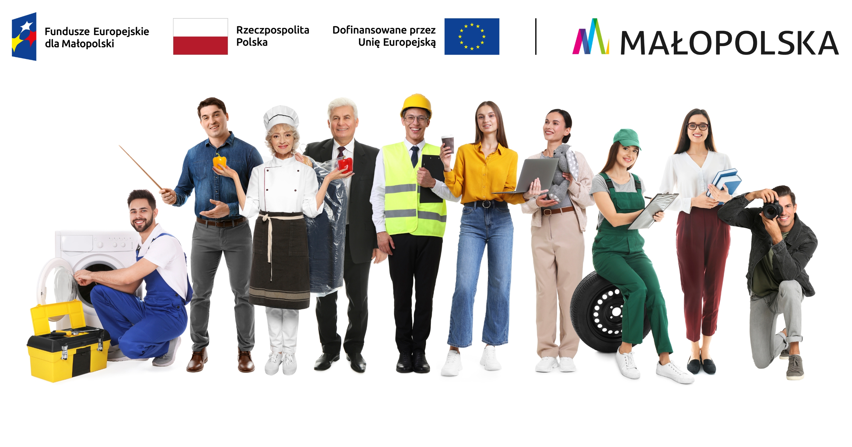 Grafika promująca projekt „WSPARCIE NA (RE)STARCIE”. Przedstawia grupę kobiet i mężczyzn reprezentujących różne zawody, m.in. mechanika, kucharkę, pracownika budowlanego, pracownicę biurową i fotografa. U góry znajdują się logotypy Funduszy Europejskich dla Małopolski, Rzeczypospolitej Polskiej, Unii Europejskiej oraz Województwa Małopolskiego